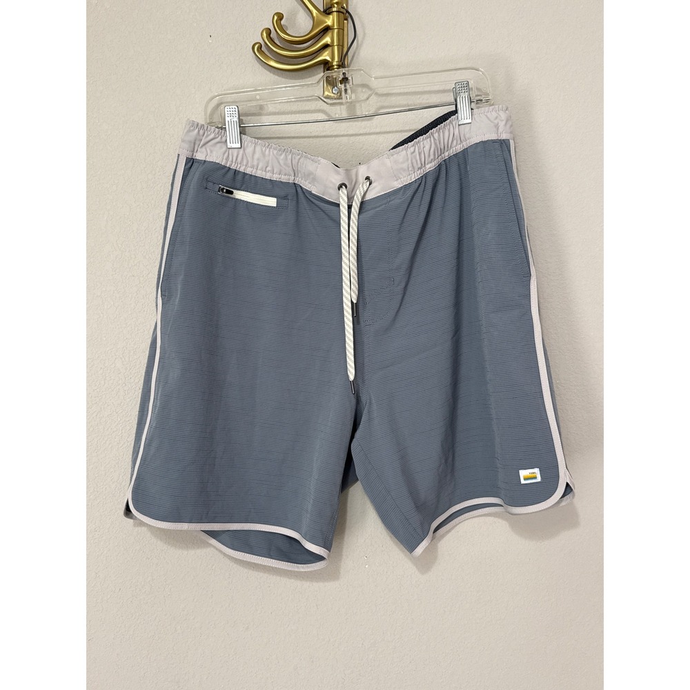 Vuori Banks Shorts Mens XXL Blue Grey 7.5 Inch Inseam Hybrid Performance Stretch